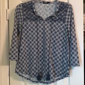 Quarter sleeve shirt